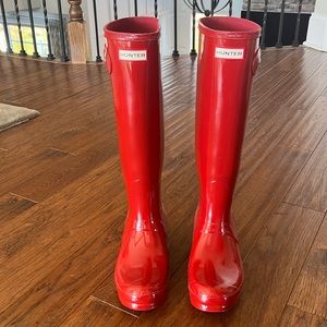 HUNTER BOOTS Red size 8 LIKE NEW